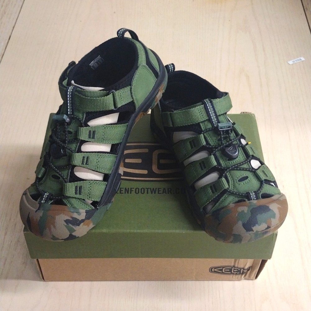 KEEN youth NEWPORT H2 Sandals!